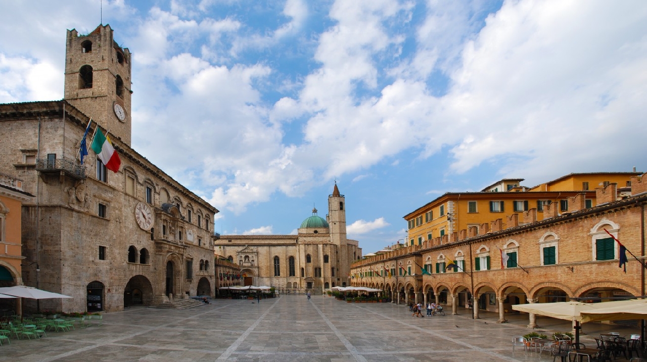 Piazza del Popolo di Ascoli Piceno