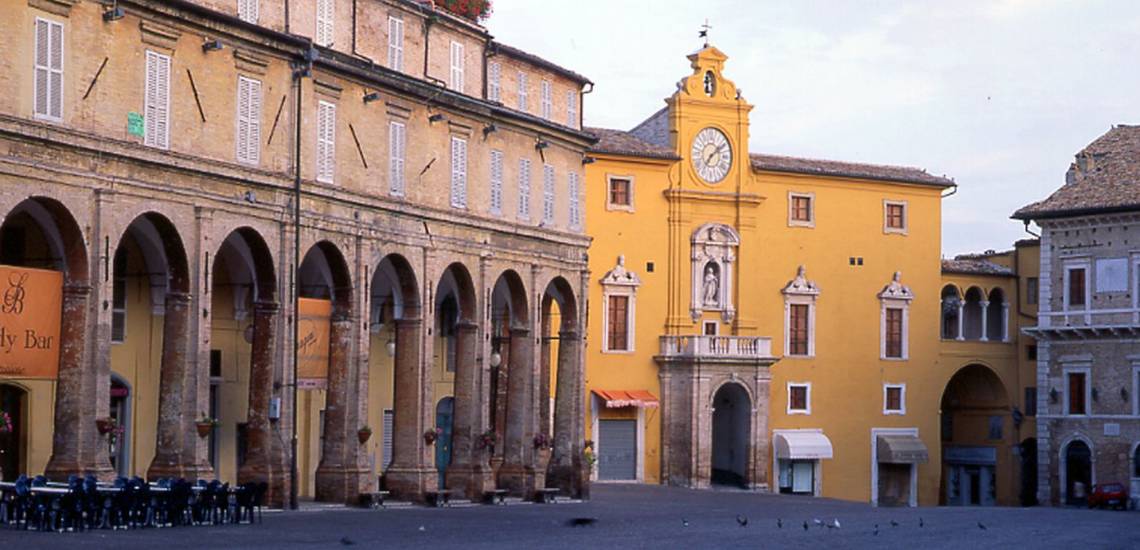 Piazza del Popolo di Fermo